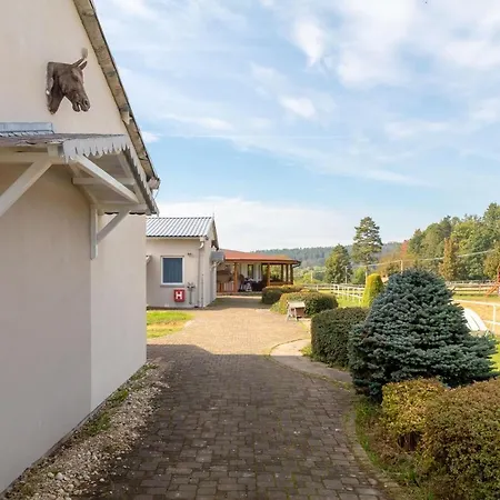 Feriegård Farma Slunecny Dvur A Family Stany Strecha Pod Strechou