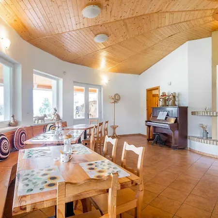 Farma Slunecny Dvur A Family Stany Strecha Pod Strechou Feriegård *